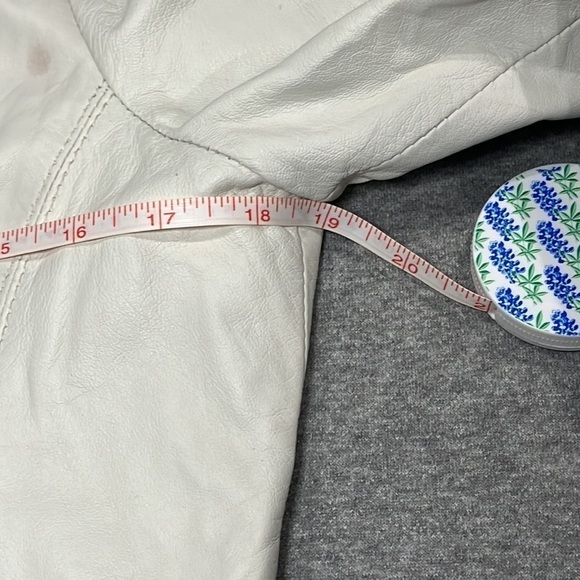 Sanctuary leather bomber style oyster white colored jacket. - Picture 9 of 12